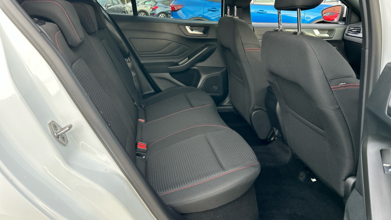 Ford Focus 1.0 EcoBoost Hybrid mHEV 155 ST-Line 5dr Auto Petrol Hatchback